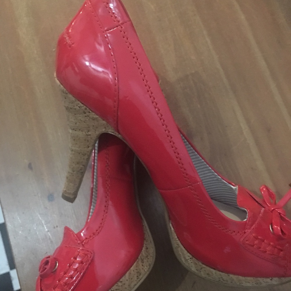 New Nine West (Red) Size 10